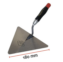 Mistrie cu lamă triunghiulară și lungime muchie de 180 milimetri