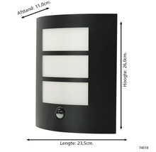 Lumină de perete exterioară neagră cu trei elemente de iluminat și senzor de mișcare.