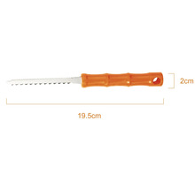 Fierăstrău pentru rosturi cu mâner ergonomic din plastic, lungime totală 19,5 centimetri, înălțime mâner 2 centimetri.