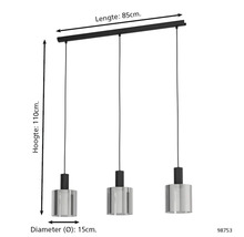 Pendul cu 3 becuri și abajururi cilindrice, lungime 85 centimetri, înălțime 110 centimetri, diametru abajur 15 centimetri.