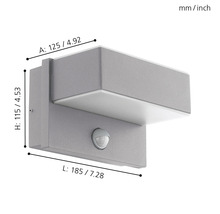 Dimensiunile unei lămpi de perete exterioare argintii cu senzor de mișcare.