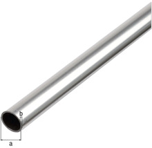 Țeavă metalică cu marcajele a și b pentru a indica diametrele țevii