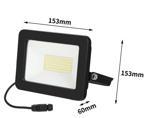 Reflector LED negru cu dimensiunile 153 mm x 153 mm x 60 mm.