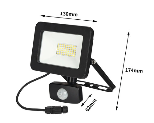 Reflector LED cu senzor de mișcare și dimensiunile de 130 mm x 174 mm x 62 mm.